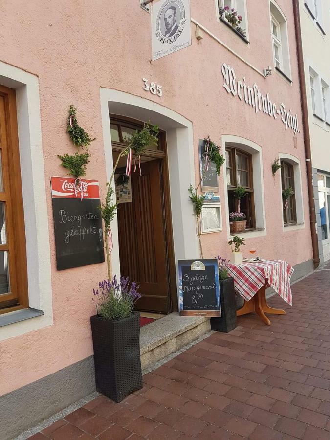 Weinstube Heigl Restaurante Pizzeria Puccini 호텔 란츠후트 외부 사진